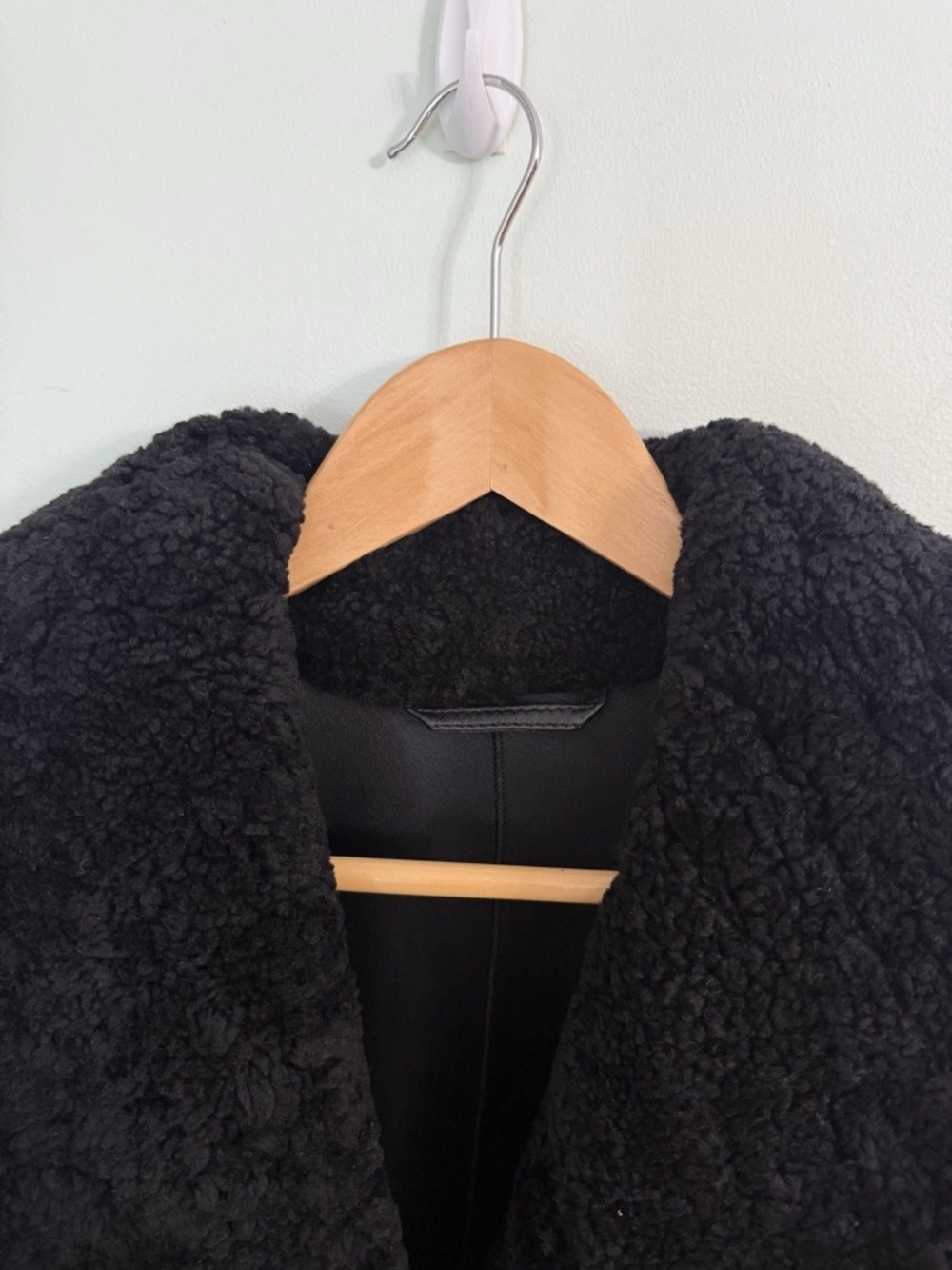 NWT Jenni Kayne Long Shearling Yves Shawl Coat Black Size Medium $1895 - Picture 3 of 8